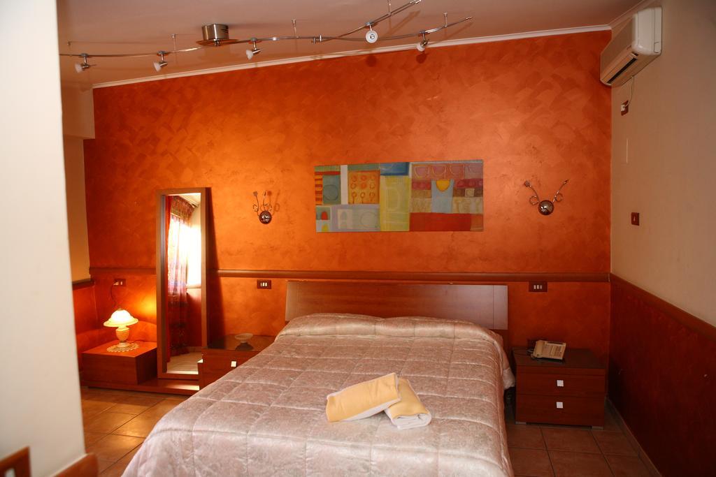 Meridiano Hotel Naples Room photo