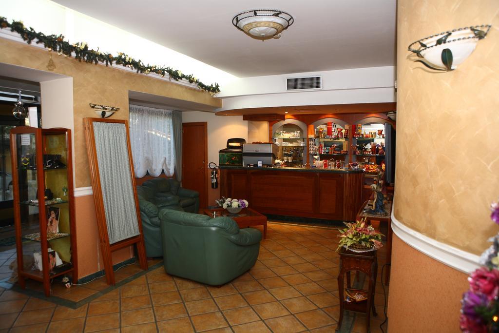 Meridiano Hotel Naples Exterior photo