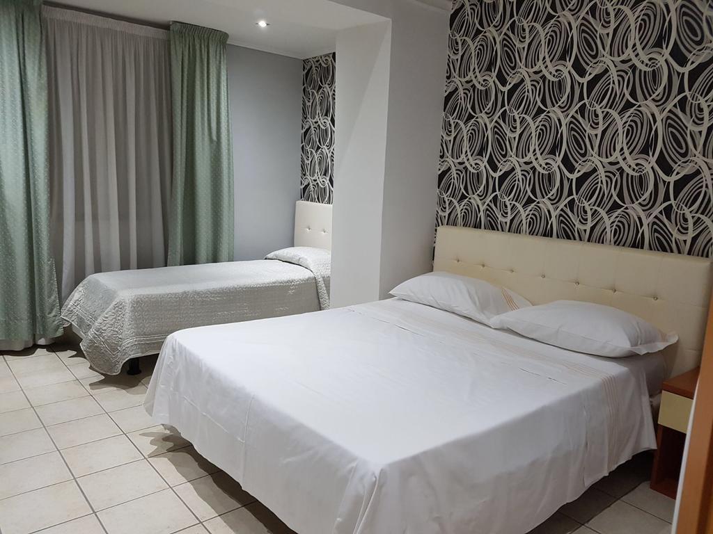 Meridiano Hotel Naples Exterior photo