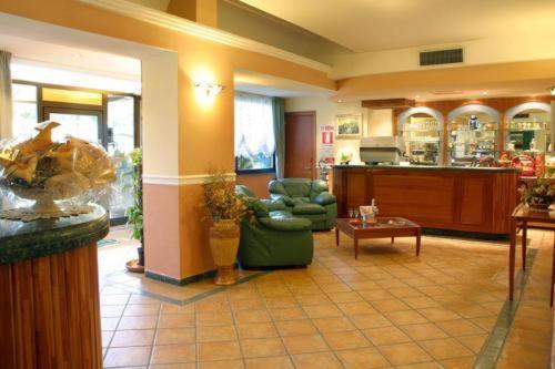 Meridiano Hotel Naples Exterior photo